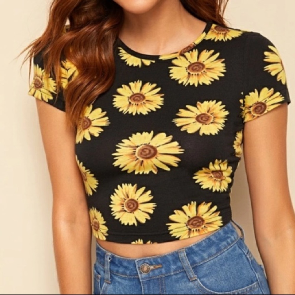 💋Sunflower Short Sleeve Slim Fit Crop Top